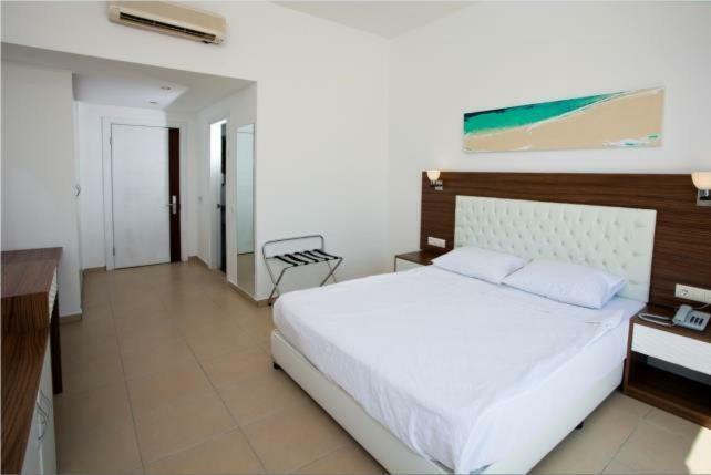 Cocos The Club Hotel Ortakent Bagian luar foto
